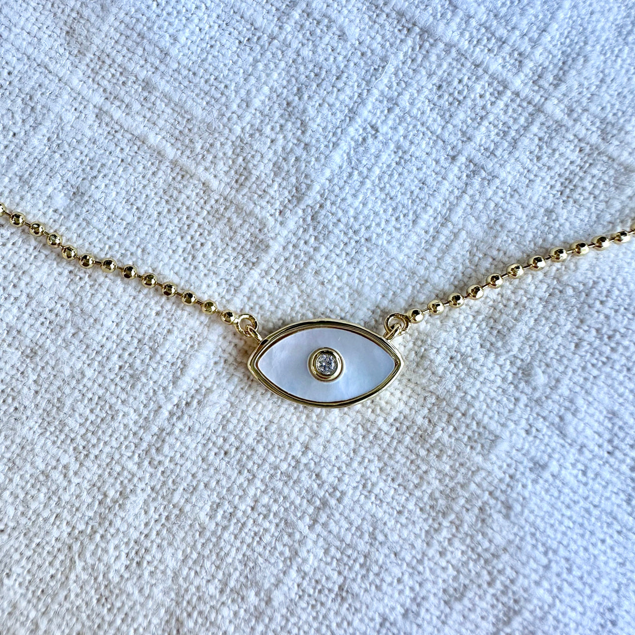 Gaze MOP Necklace