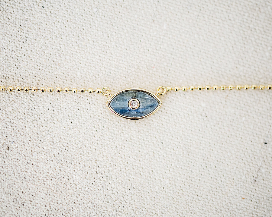 Gaze Necklace