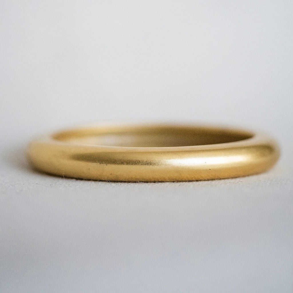 Halo Hinge Bangle