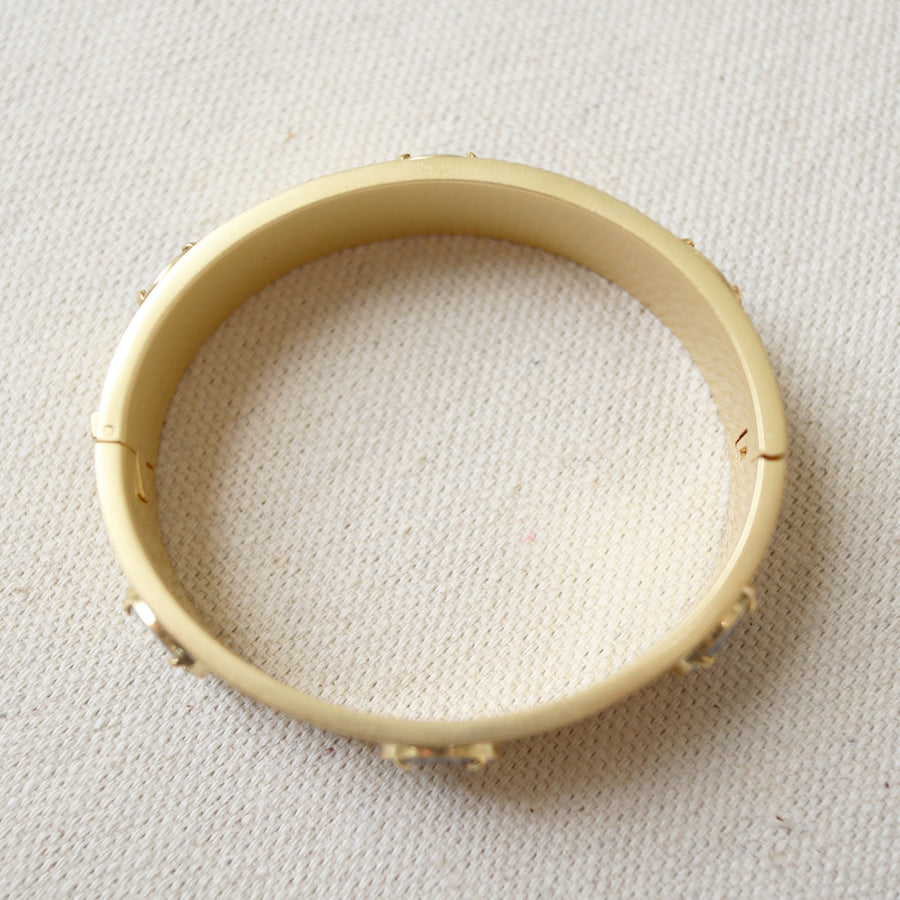 PROVENANCE HINGE BANGLE